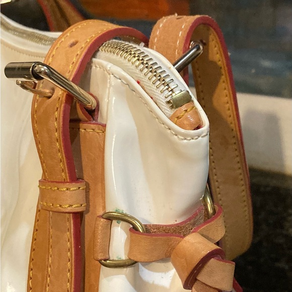 Dooney & Bourke Nina White Patent Leather Shoulder Bag Purse - Picture 4 of 15